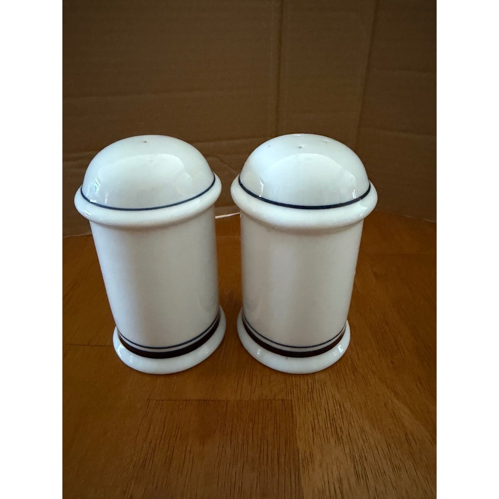 Dansk International Designs Salt and Pepper Shakers White Navy Blue Portugal